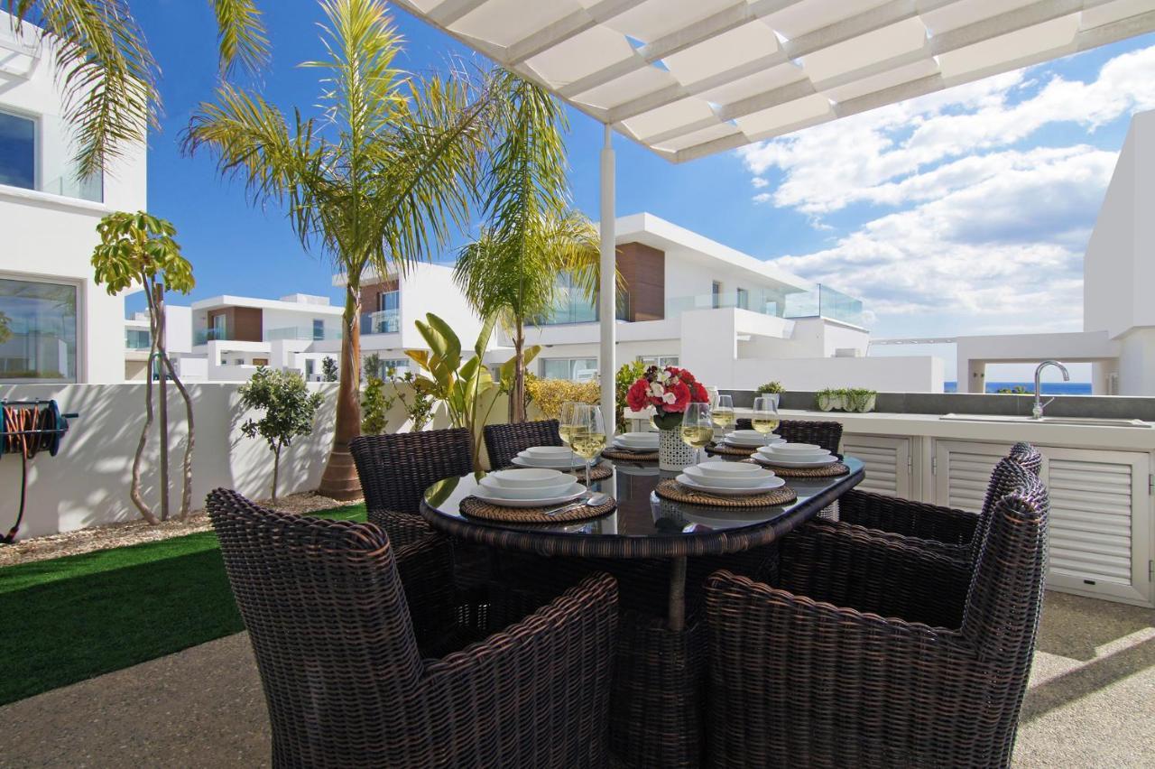 Villa Sunday Ayia Napa Exterior foto