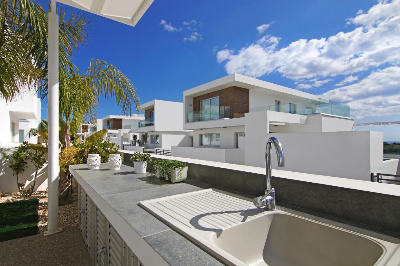 Villa Sunday Ayia Napa Exterior foto