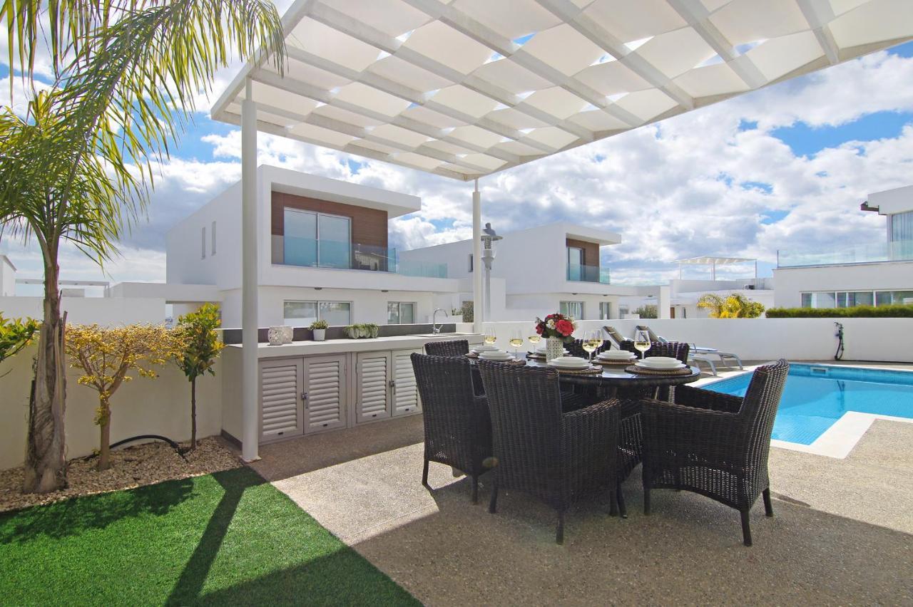Villa Sunday Ayia Napa Exterior foto